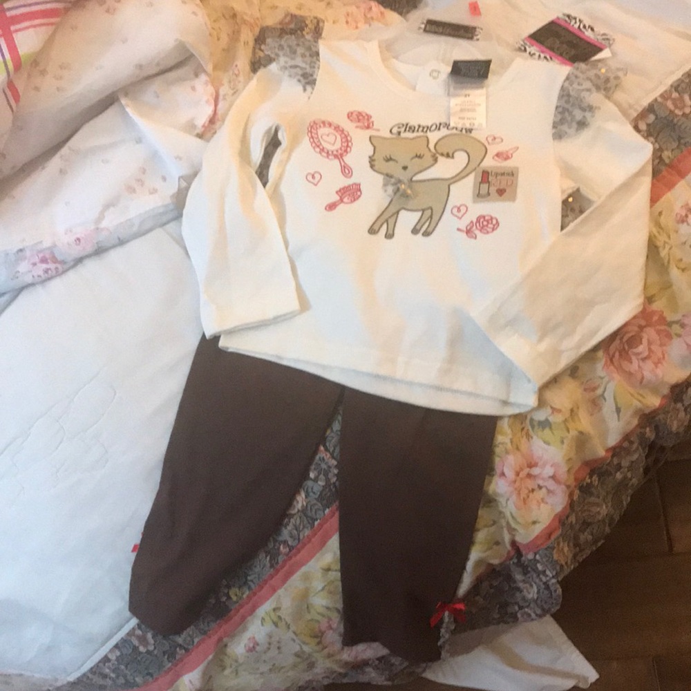 Size 3T DDG Darlings NWT Outfit